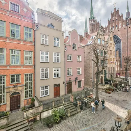 Old Town Mariacka By Northside * Danzig